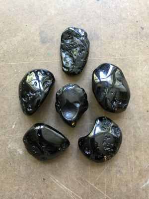 Tektite (1 piece)